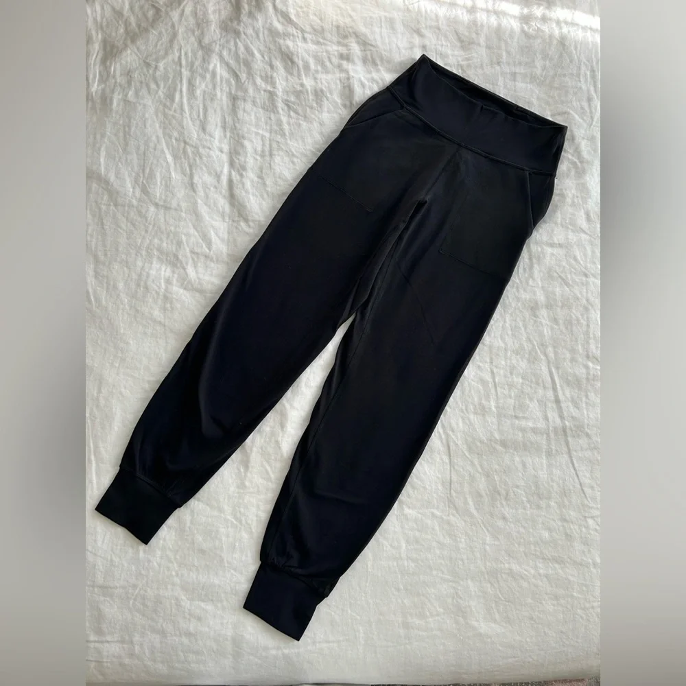 LULULEMON Align Jogger Black ~ Size 4 - Picture 5 of 5